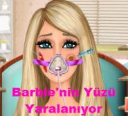 Barbie'nin Yüzü Yaralanıyor