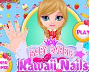 Bebek Barbie'nin Renkli Tırnakları