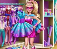 Süper Barbie'nin Sonsuz Gardrobu